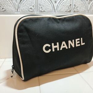 CHANEL Black and White Men's Toiletry Bag